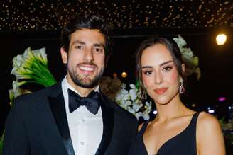 Julinho Casares e Lara Silva