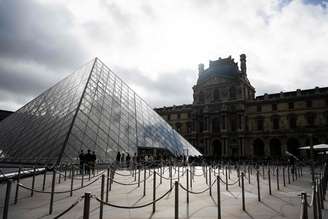 Museu do Louvre, em Paris, na França