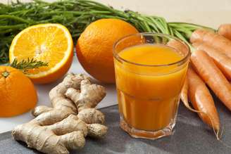 Suco termogênico de laranja e gengibre