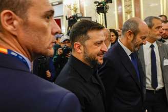 Zelensky em visita à Espanha nesta terça, antes de embarcar para Turquia