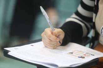 Primeira fase da Fuvest foi realizada neste domingo, 23.