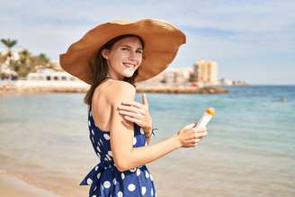 Com as altas temperaturas, a pele pede cuidados extras para se manter saudável