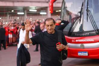 Ramón Díaz foi demitido após derrota de 5 a 1 para o Vasco