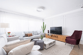 A boiserie retomou seu espaço nos projetos de interiores com uma estética mais atual Projeto: Spaço Interior |