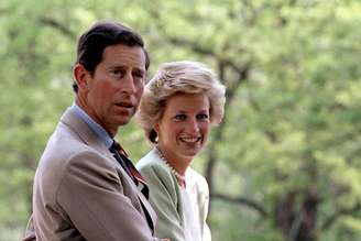 O então príncipe Charles e sua esposa, Lady Di, nos anos 1980