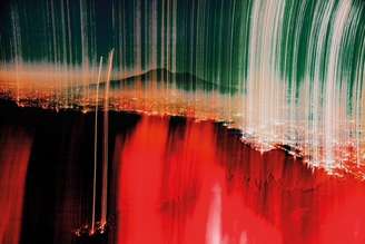 Imagem das celebrações de Ano Novo em Nápoles feita por Amura