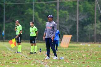 Red Bull Bragantino anuncia saída de técnico do time sub-17. 