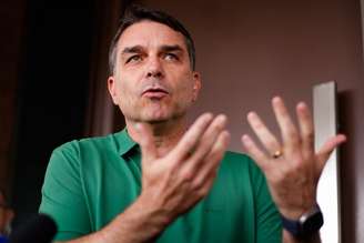 Flávio Bolsonaro afirmou que foi escolhido pelo pai para disputar a Presidência em 2026