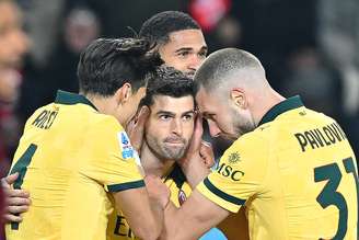 Equipe rossonera chegou a estar perdendo por 2 gols de diferença