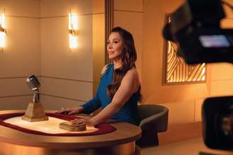 Claudia Raia nos bastidores de 'Sua Mãe Te Conhece?', novo reality origina da Netflix