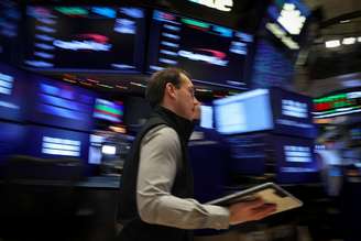 Operadores trabalham na bolsa de Nova York
10 de dezembro de 2025
REUTERS/Brendan McDermid