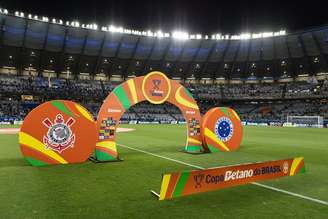 Corinthians e Cruzeiro fazem uma das semifinais da competição