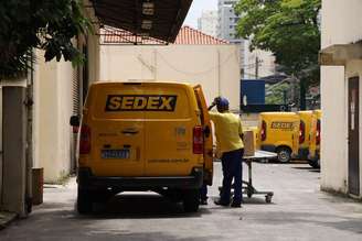 Correio acumulam prejuízo de R$ 6,05 bilhões de janeiro a setembro de 2025 e buscam empréstimo para financiar plano de reestruturação