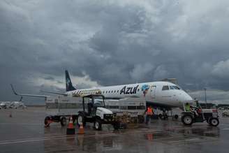 A expectativa é de que a reestruturação da Azul seja finalizada no início de 2026, com a emissão das novas ações previstas no plano