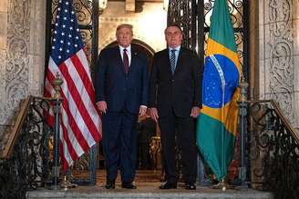 Trump e Bolsonaro em 2020; analista avalia que disposição do presidente americano para ajudar brasileiro foi suspensa por enquanto