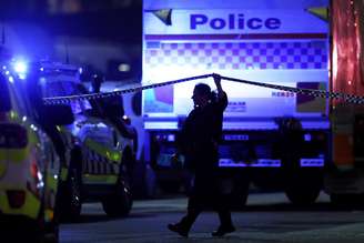 Ataque a tiros em praia da Austrália deixa 10 mortos