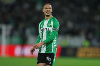 Antony (Bétis) durante jogo contra o Barcelona, no dia 07.12.2025 