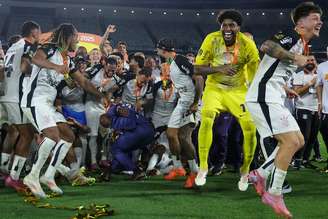 Corinthians celebra título da Copa do Brasil no Maracanã