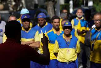 Os Correios reduziram de maneira irregular um passivo judicial trabalhista de R$ 1 bilhão para apenas R$ 18 no balanço de 2023, de acordo com auditoria da Controladoria-Geral da União (CGU). Na foto, manifestação de carteiros em São Paulo, em outubro de 2025.