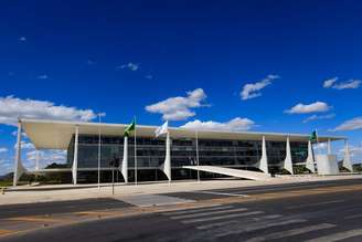 Mudança no regime de trabalho do Palácio do Planalto entra no debate político sobre o fim da escala 6x1.