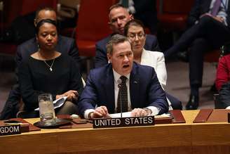 O embaixador dos EUA nas Nações Unidas, Mike Waltz, discursa em uma reunião de emergência do Conselho de Segurança sobre a situação na Venezuela, em 23 de dezembro de 2025, na sede da ONU, na cidade de Nova Iorque.