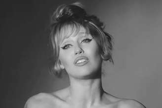 Miley Cyrus revela desconforto com grandes turnês