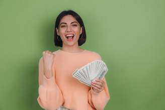 Quer ganhar mais dinheiro no Ano Novo? Faça esse ritual