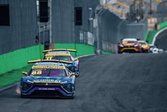 Felipe Fraga conquistou o título da Stock Car em 2025