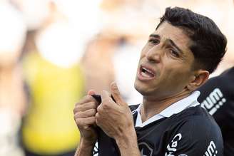 Savarino vai atrasar na reapresentação ao Botafogo