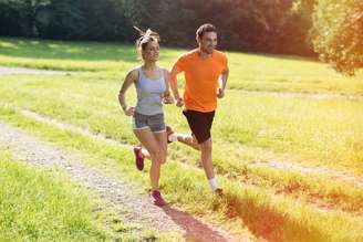 Praticar exercícios físicos ao ar livre proporciona bem-estar físico e mental completo