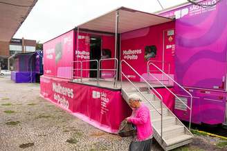 Unidade móvel de Carreta da Mamografia, iniciativa do Governo do Estado de São Paulo.