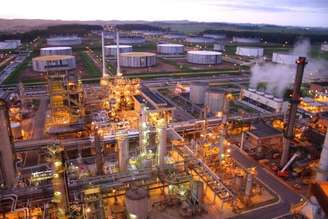 Revap, em São José dos Campos, responde por cerca de 14% da produção de derivados da Petrobras