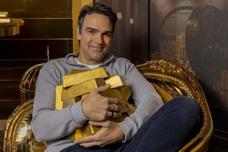 Tadeu Schmidt, apresentador do BBB26