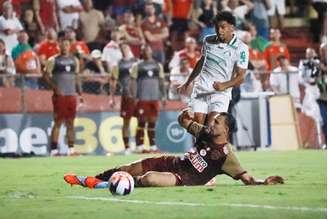 Luighi admite falta de ritmo, mas exalta vitória do Palmeiras na estreia do Paulistão.