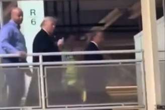 Trump fez gesto obsceno a um funcionário da Ford