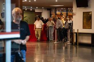 Fim da reunião do Conselho do São Paulo