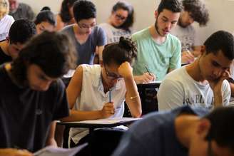 Estudantes realizam prova do Enem
