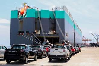 Polos automotivos da Stellantis no Brasil foram fundamentais para bom resultado em 2025