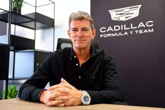À frente da estreia da Cadillac na Fórmula 1, Graeme Lowdon diz estar tranquilo quanto à legalidade do motor fornecido pela Ferrari