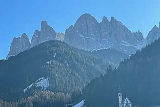 Autoridades afirmaram que visitantes tiram apenas uma foto e vão embora