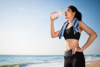 Cansar rápido ao correr devagar pode indicar ajustes no ritmo, na respiração e na constância do treino