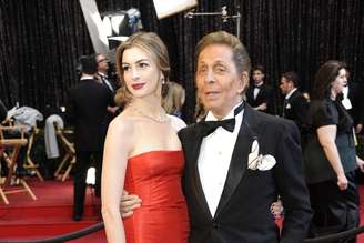 Anne Hathaway colaborou com Valentino durante duas décadas