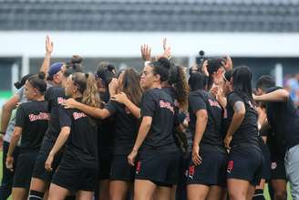 Jogadoras das Bragantinas. 