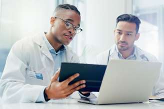 A falta de estrutura de gestão tem impedido que o esforço clínico se converta em resultado no caixa