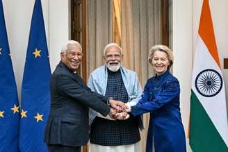Premiê Narendra Modi com os presidentes António Costa e Ursula von der Leyen