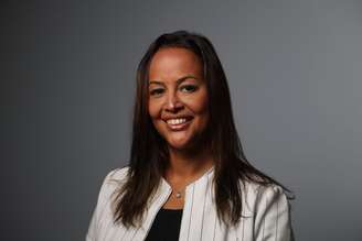 Camila Farani é especializada em empreendedorismo e negócios e estreia coluna em vídeo no Estadão