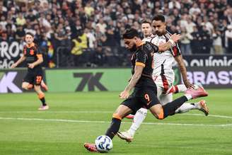 Corinthians e Flamengo decidem a Supercopa do Brasil no próximo domingo.