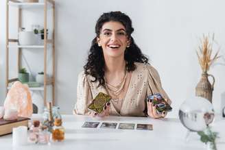 Fevereiro será um mês em que um impulso interior levará muitas pessoas a buscar evolução, conhecimento e aperfeiçoamento