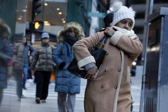 Boston e grande parte dos Estados Unidos enfrentam uma forte onda de frio em janeiro de 2026: perturbações na corrente de jato atuaram em conjunto para criar condições favoráveis para tempestades e clima extremo Craig F. Walker/The Boston Globe via Getty Images