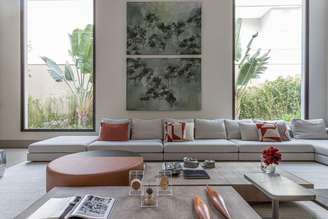 Decorar a parede atrás do sofá agrega valor à sala de estar Projeto: Patricia Penna Arquitetura & Design |